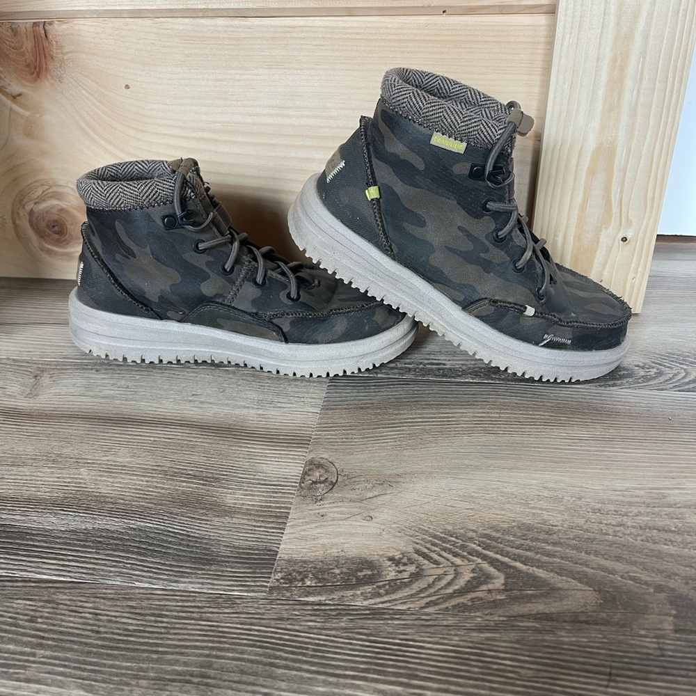Hey Dude Kids Camo Boots - Gray and Black
